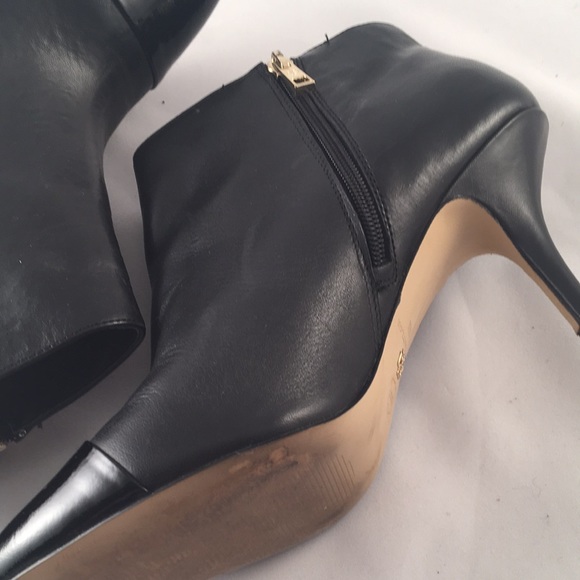 Ann Taylor Lacey Leather Cap Toe Bootie size 9.5 - Picture 5 of 10